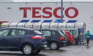 Vonattal szállít karácsonykor a brit Tesco az alacsonyabb szén-dioxid-kibocsátás miatt