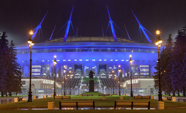 Már az oroszok is rájöttek: aki stadiont épít, ne felejtse el bekötni az áramot