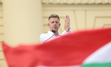 Magyar Péter: Feloszlatjuk az Orbán-Tiborcz-Mészáros részvénytársaságot