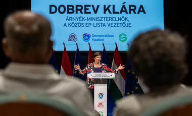 Magyar Péter Orbán legjobb embere, Dobrev Klára anyatigris – a DK szolnoki kampányeseményén jártunk