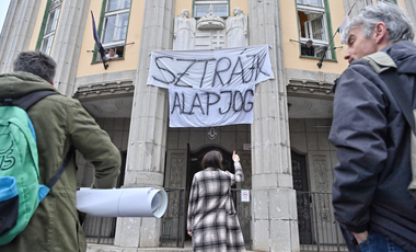 A magyarok nagyobb része tudja, hogy a tanárok a bérükért küzdenek a sztrájkkal, és nem politikai akció zajlik