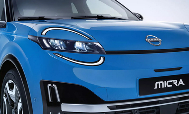 Itt a vadonatúj Nissan Micra, ami egy átmaszkolt Renault 5