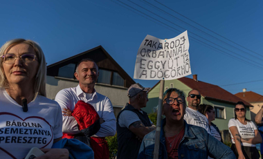 „Már nagyon büdös van, az tény és való” - a peresztegi dögtemető-fórumon megjelent Nagy István is