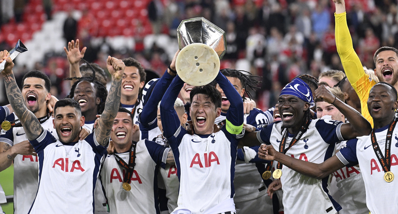 Kínos helyzetbe került az UEFA, nem jutott minden Tottenham-játékosnak érem