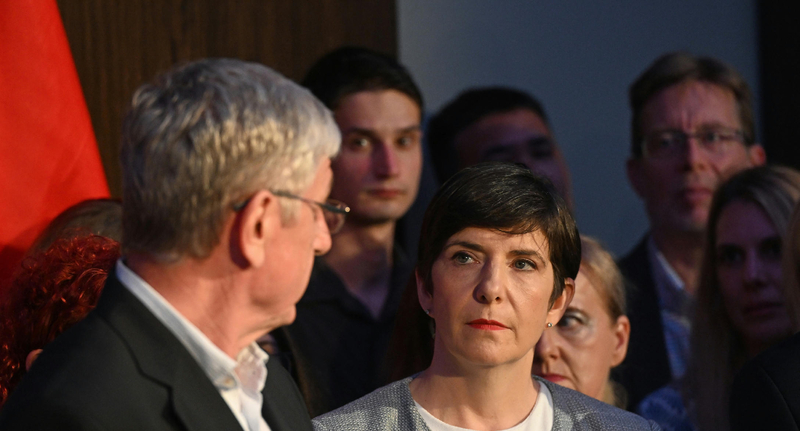 A Tisza választási győzelmét is veszélyeztetheti a Gyurcsány–Dobrev-váltás a DK élén A Tisza választási győzelmét is veszélyeztetheti a Gyurcsány–Dobrev-váltás a DK élén
