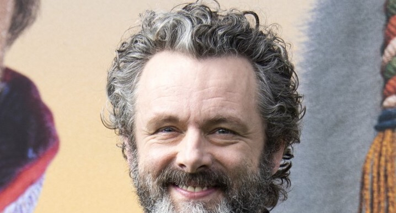 A saját pénzéből fizette ki a szomszédai tartozását Michael Sheen 