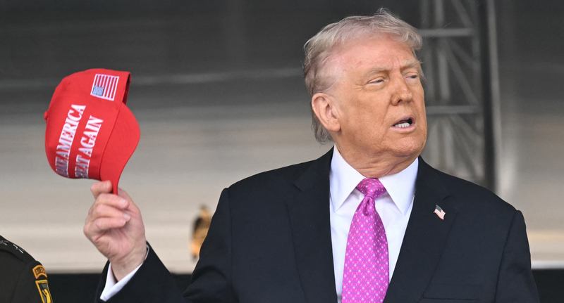 „A magyar szuperkatonák úgy viselkednének a harctéren, mint Donald Trump a külpolitikában” „A magyar szuperkatonák úgy viselkednének a harctéren, mint Donald Trump a külpolitikában”