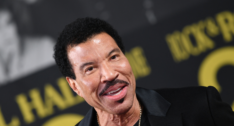 Lionel Richie a HVG-nek: Sok-sok gyermek születéséért felelősek a dalaim