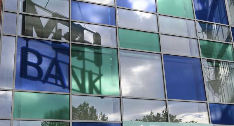 Az ÁSZ-elnök most se nevezte nevén Mészáros bankját, de elárulta, hogy az mire adott kölcsönt egy 233 milliárdos adósságú MNB-cégnek