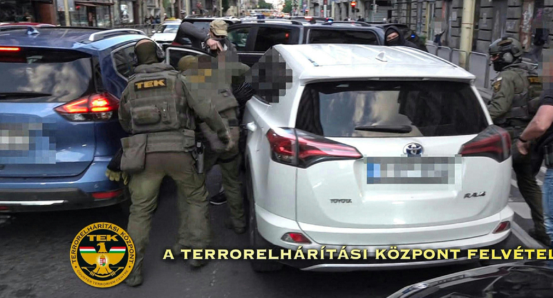 Ha tényleg ukrán kém Holló István, akit a TEK elfogott, akkor a magyar elhárítás valamit nagyon benézett Ha tényleg ukrán kém Holló István, akit a TEK elfogott, akkor a magyar elhárítás valamit nagyon benézett