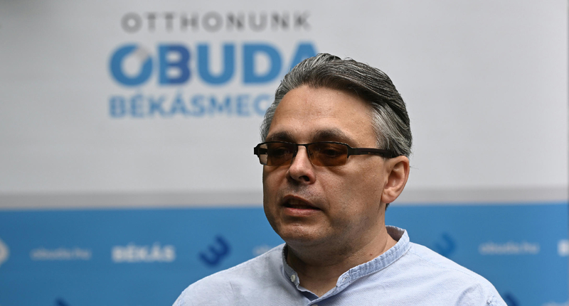 Dragomán György: Felelősen gondolkodó magyar politikus nem támogathatja George Simiont Dragomán György: Felelősen gondolkodó magyar politikus nem támogathatja George Simiont