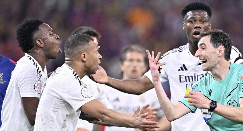 Most még a hús-vér játékvezetőket alázza a Real Madrid, de mi lesz, ha MI-re cserélik őket? Most még a hús-vér játékvezetőket alázza a Real Madrid, de mi lesz, ha MI-re cserélik őket?