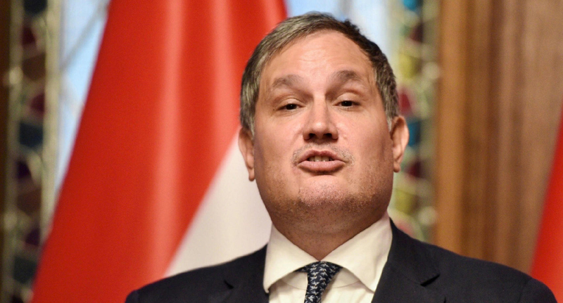 Para-Kovács Imre: Ha a Fidesz–KDNP–Titanicot nem menti meg a jéghegy ellen bevetett hajszárító Para-Kovács Imre: Ha a Fidesz–KDNP–Titanicot nem menti meg a jéghegy ellen bevetett hajszárító