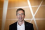 A készpénz nem tűnik el, de nem ezé a jövő – interjú Peter Roebbennel, a K&H Bank vezérigazgatójával