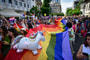 Budapesten a Kincsem parkba száműznék, Bukarestben 30 ezren az utcán ünnepelték a Pride-ot