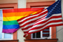 Sorra hátrálnak ki az amerikai cégek a Pride mögül