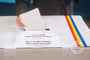 Rekordrészvétellel indult a román elnökválasztás, Simion pártja választási csalást emleget