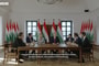 Orbán egy csapat baráti újságírónak és influenszernek bizonygatta a Karmelitában, hogy a migráció rossz